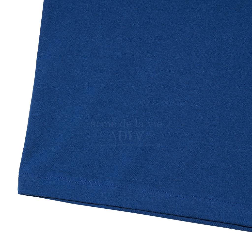 アクメドラビ(acme' de la vie)  ADLV STITCH EMBROIDERED SHORT SLEEVE T-SHIRT BLUE