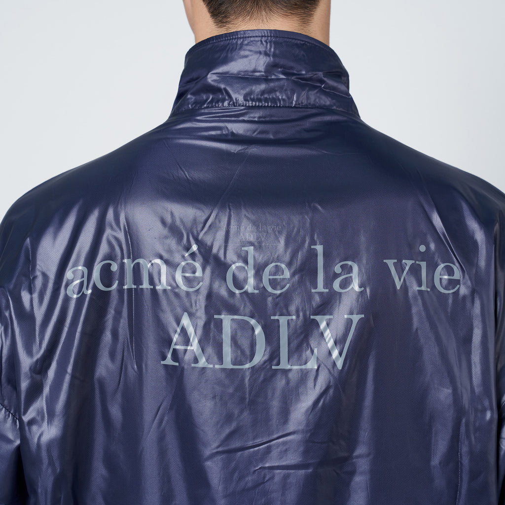 アクメドラビ(acme' de la vie) GLOSSY WOVEN SET-UP JACKET NAVY