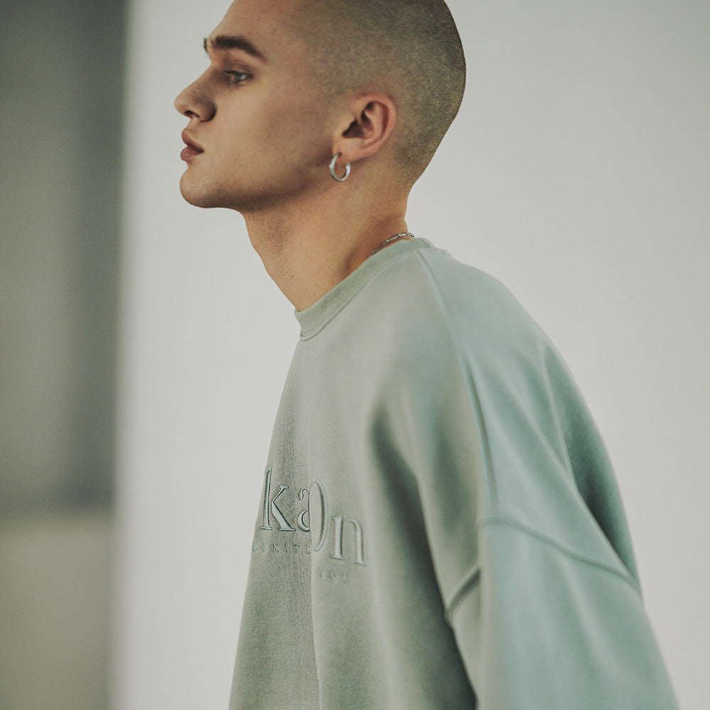 EZKATON (エズカートン) Satin Logo Sweatshirt Smoke Green JJMT6612