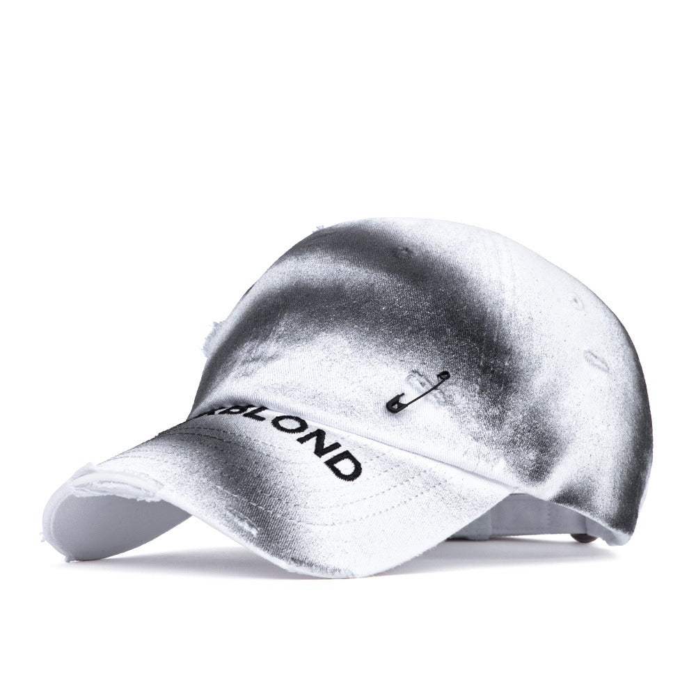 ブラックブロンド(BLACKBLOND) BBD Ripped Sprayed Custom Covered Logo Cap (White)