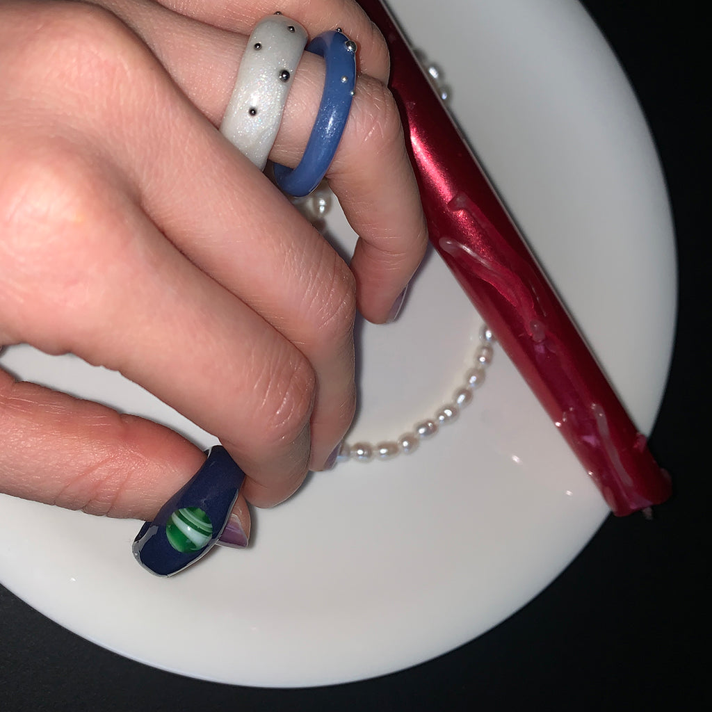 Nff(エヌエフエフ) 	 black ball around_white