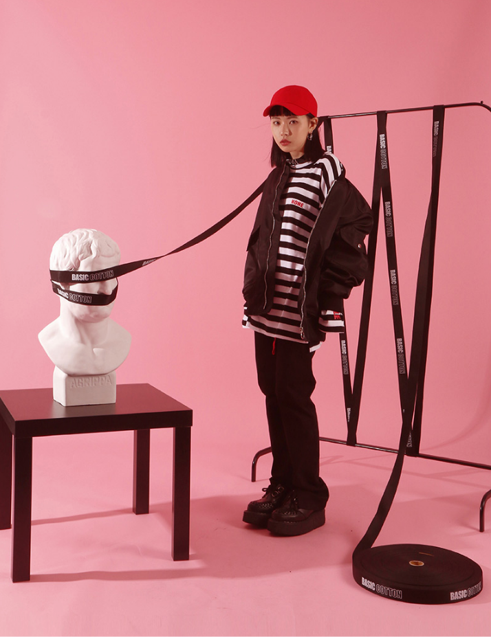 ベーシックコットン(BASIC COTTON) None Jumper (ブラック)