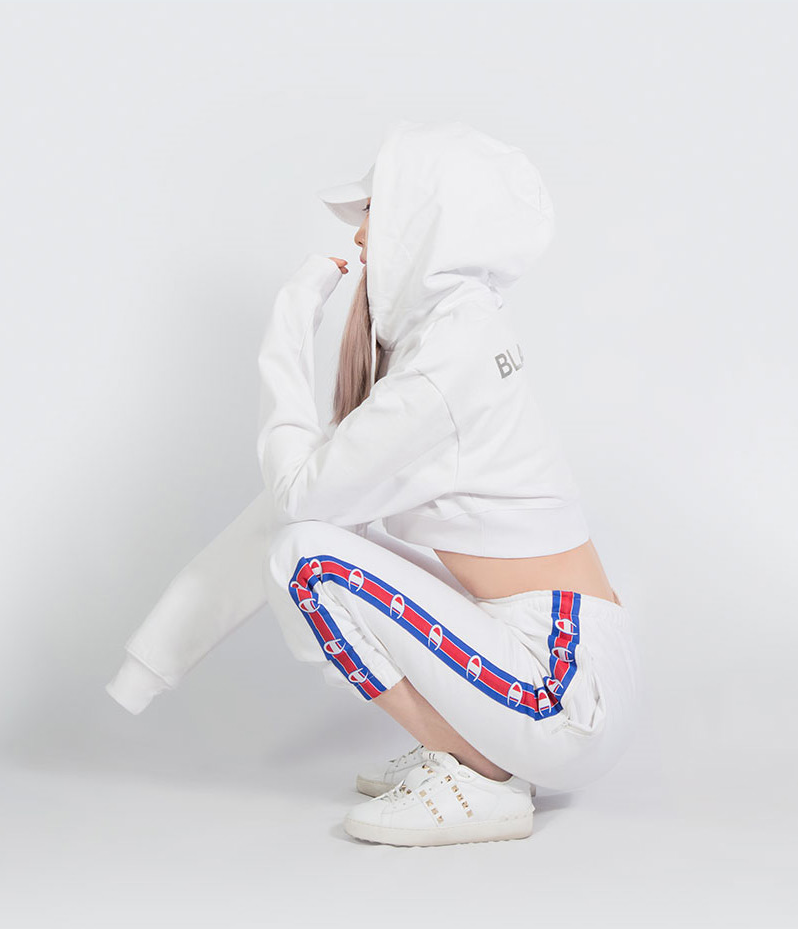 ブラックブロンド(BLACKBLOND) BBD Tweed Patch Crop Hoodie (Black)