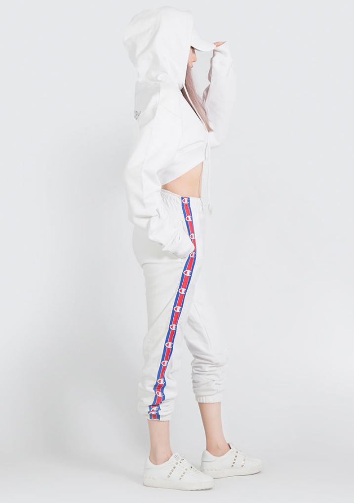 ブラックブロンド(BLACKBLOND) BBD Tweed Patch Crop Hoodie (White)