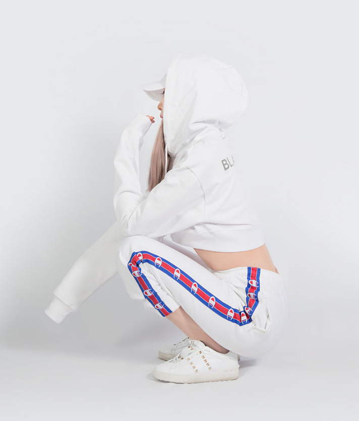 ブラックブロンド(BLACKBLOND) BBD Tweed Patch Crop Hoodie (White)