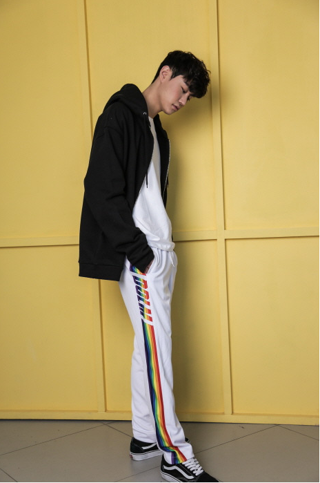 ドルム (DoLM) Rainbow training pants White