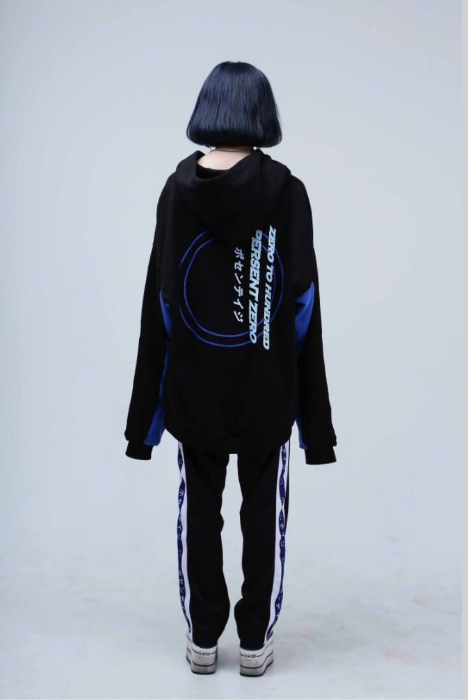 ドルム (DoLM) Japanese lettering line pants Blue