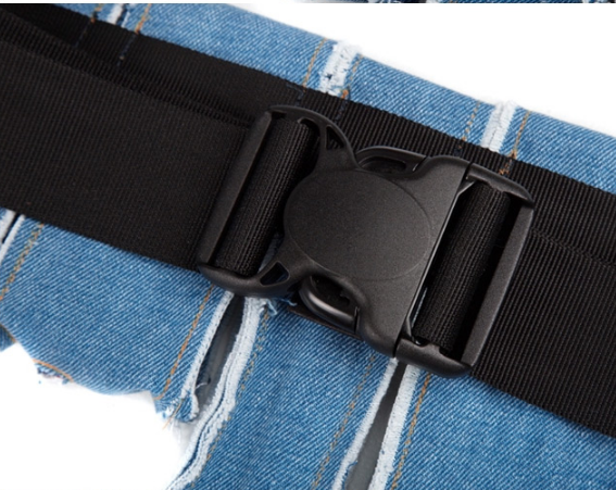 ドルム (DoLM) Utility Hip Sack Denim