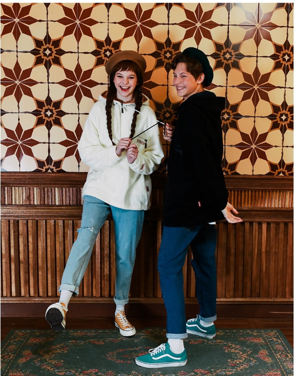 ダブルユーブイプロジェクト(WV PROJECT) ESPER POCKET FLEECE HOODY CREAM JJHD7241