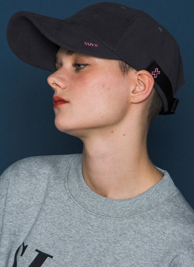 スローアシッド(SLOW ACID) X Buckle Cap (FLEECE_CHARCOAL)