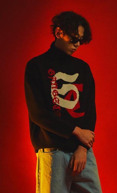 シディスコンマ(SHETHISCOMMA) GANGSWAT TURTLENECK