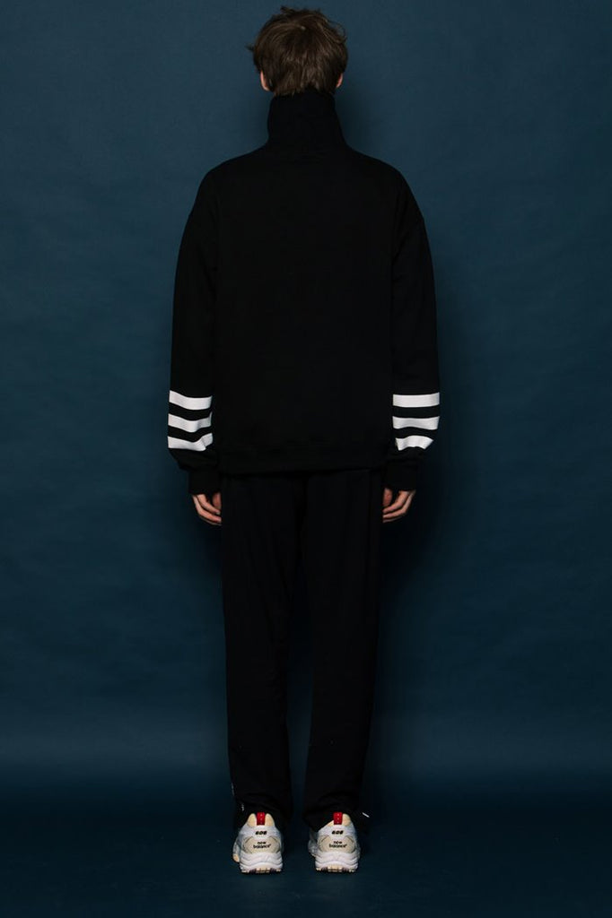 スローアシッド(SLOW ACID) 3LINE Turtleneck Sweatshirt (BLACK)