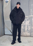メスノウン(MASSNOUN) SL LOGO REFLECTIVE OVERSIZED PADDING JUMPER MFEPD001-BK