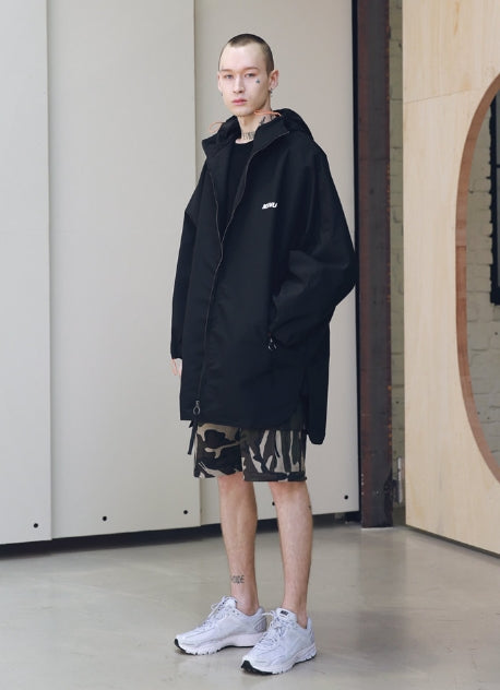 メスノウン(MASSNOUN) SB STREET OVERSIZED RAINCOAT MSNCT001-BK