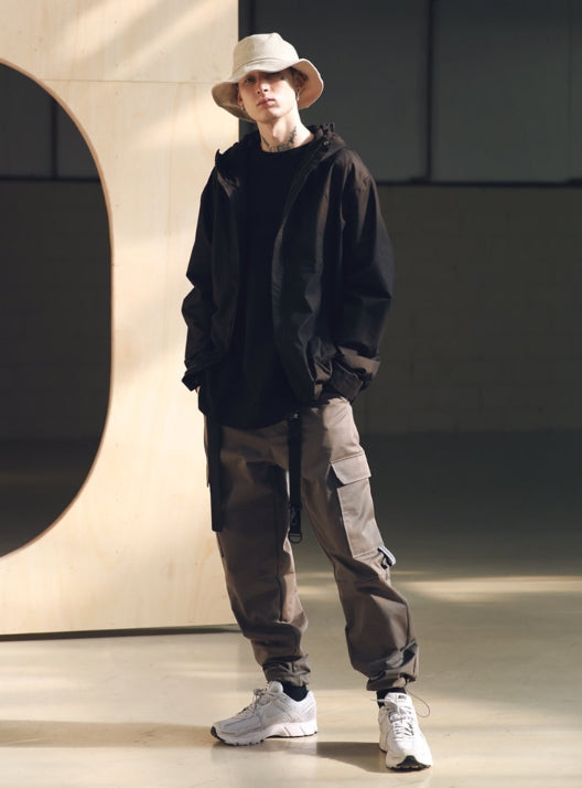 メスノウン(MASSNOUN) SL LOGO POCKET STRING JACKET MSNJK001-BK