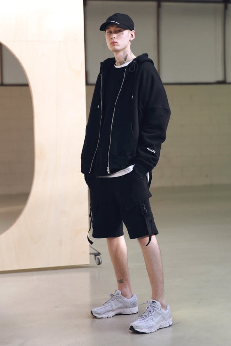 メスノウン(MASSNOUN) REFLECTIVE LINE TECH HOOD ZIP-UP MSNZP001-BK