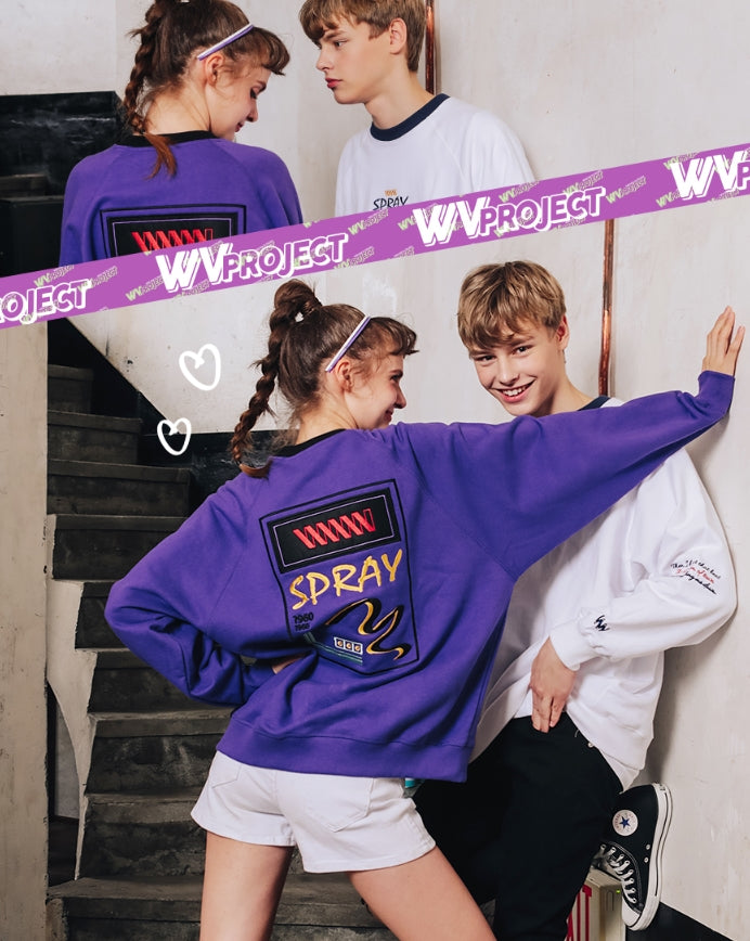 ダブルユーブイプロジェクト(WV PROJECT)SCRIBBLE SWEATSHIRT YRMT7205 (VIOLET)