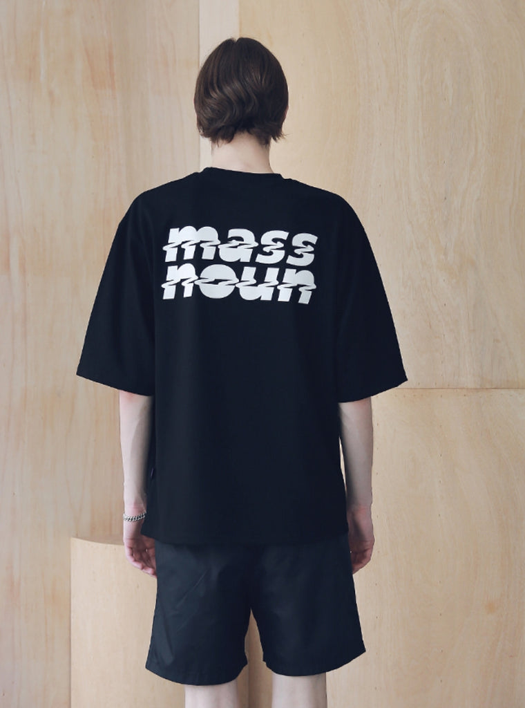 マスノウン(MASSNOUN) SL LOGO ZIGZAG OVERSIZED T-SHIRTS MSNTS004-BK