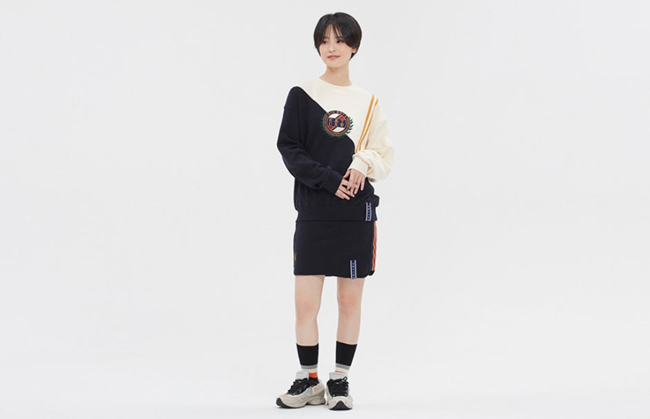 ロマンティッククラウン(ROMANTIC CROWN) COLOR BLOCK LOGO SWEATSHIRT_OATMEAL
