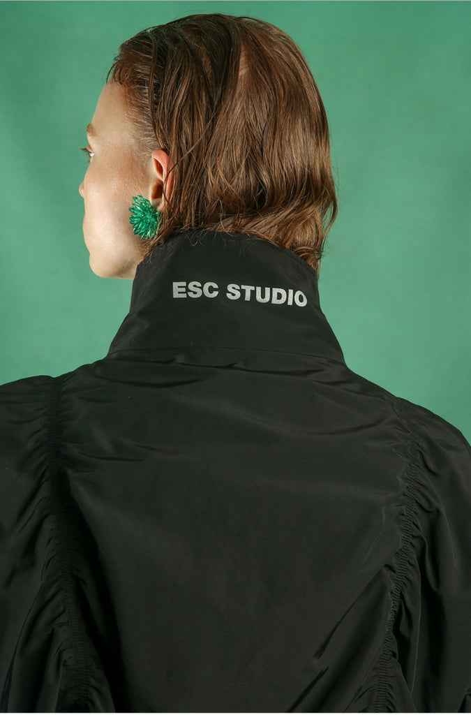 イーエスシースタジオ(ESC STUDIO) Shirring blouson (black)