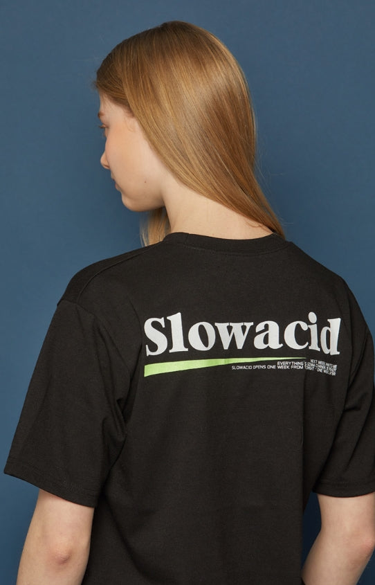スローアシッド(SLOW ACID) Neon Logo Short-T (BLACK)