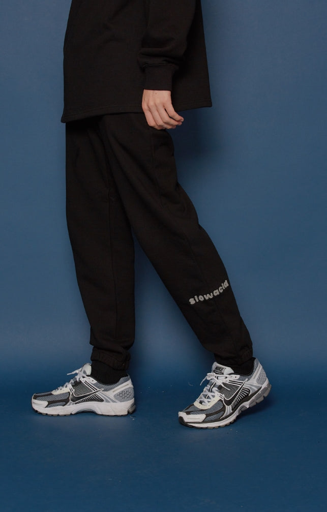 スローアシッド(SLOW ACID) Boucle Logo Sweatpants (BLACK)