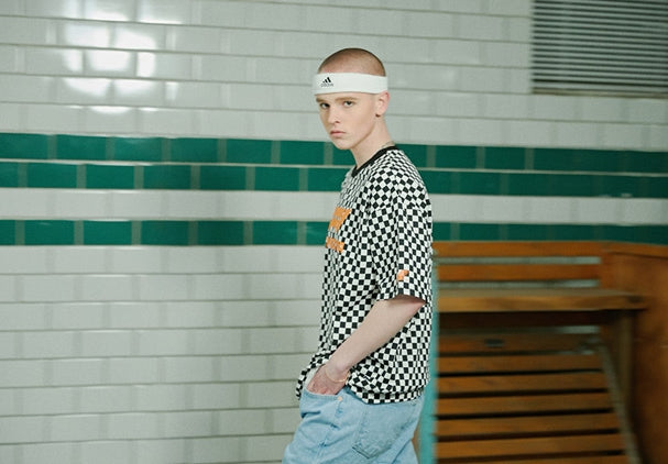 シディスコンマ(SHETHISCOMMA) LIGHT WIDE DENIM PANTS