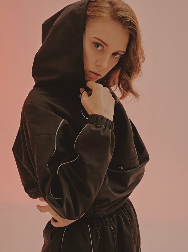 オージーオーディー(OZOD) LIGHT PIPING CROP HOODY