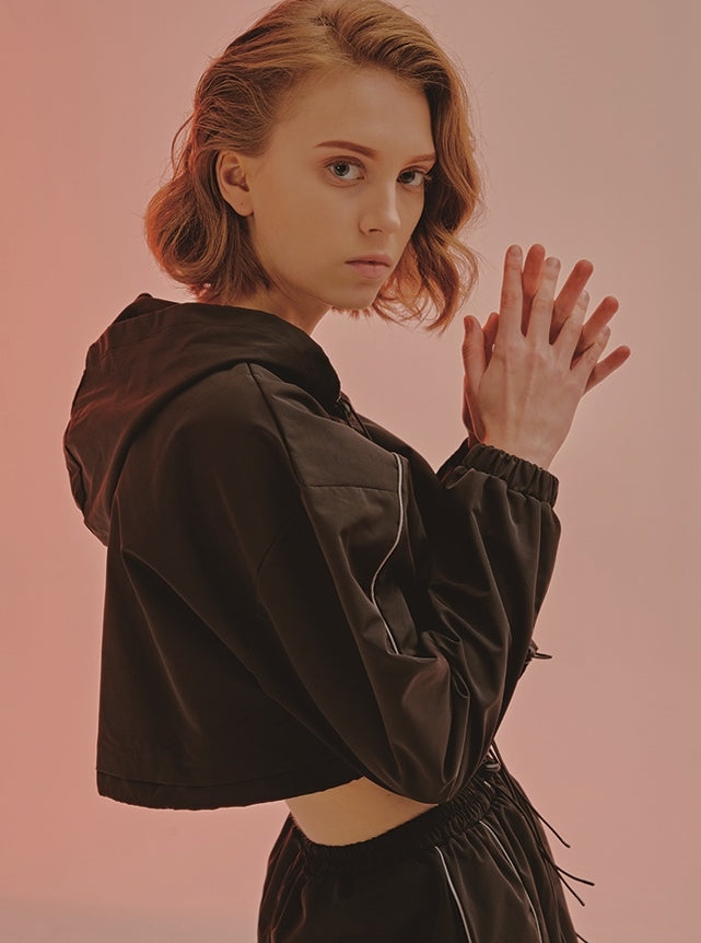 オージーオーディー(OZOD) LIGHT PIPING CROP HOODY