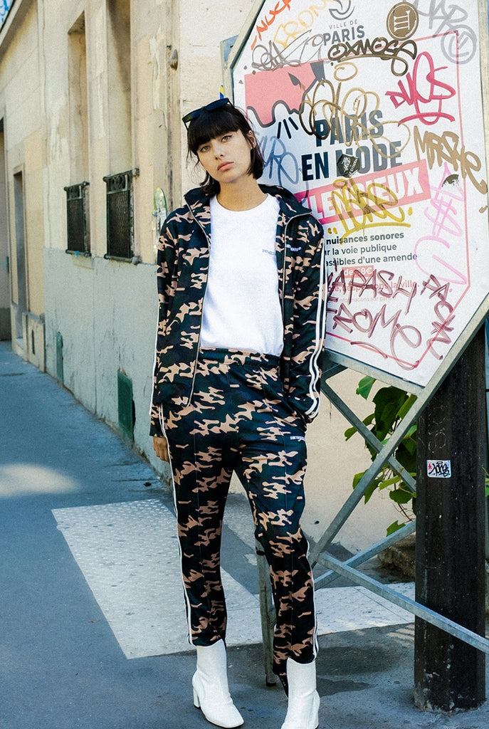 シディスコンマ(SHETHISCOMMA) RETRO CAMO JERSEY