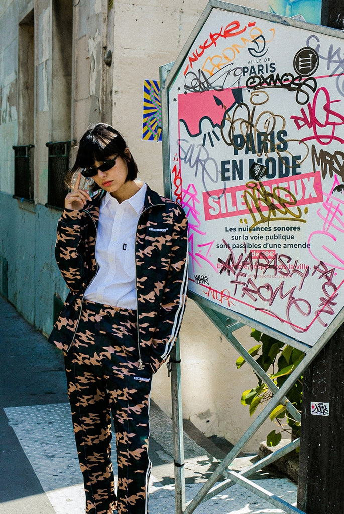 シディスコンマ(SHETHISCOMMA) RETRO CAMO JERSEY
