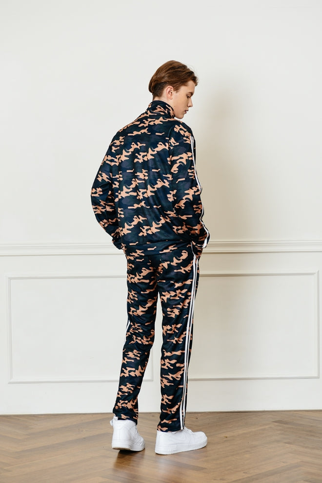 シディスコンマ(SHETHISCOMMA) RETRO CAMO JERSEY