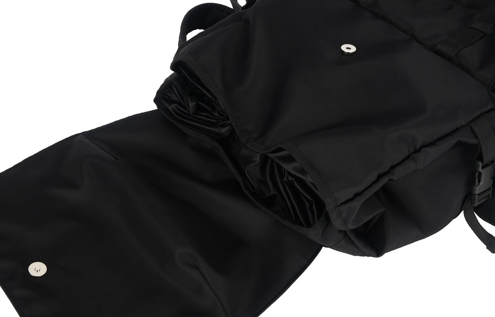 ドルム (Do'LM) Multi Pocket Backpack