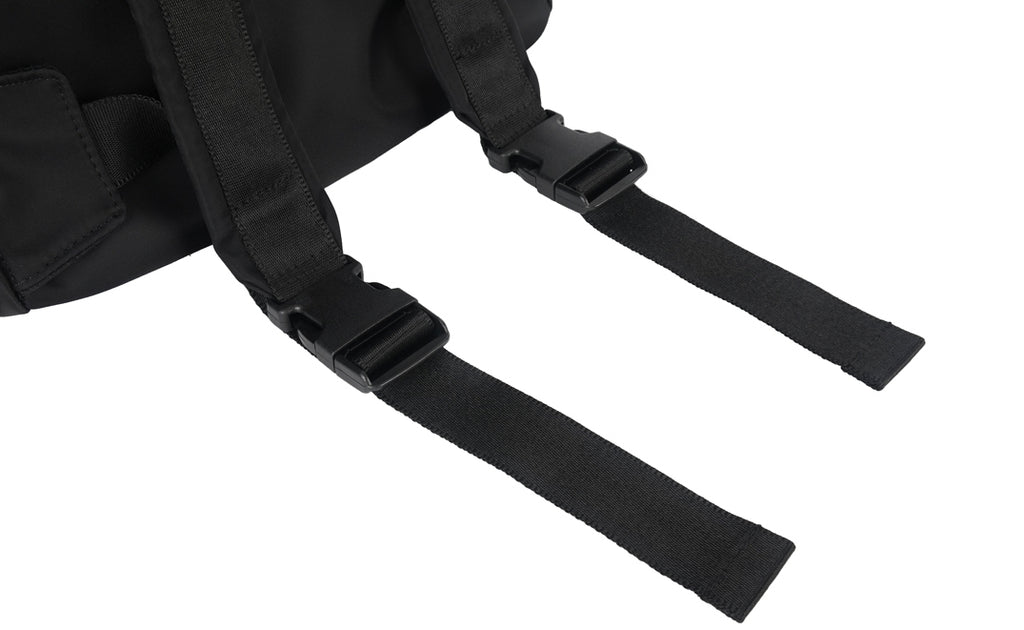 ドルム (Do'LM) Multi Pocket Backpack