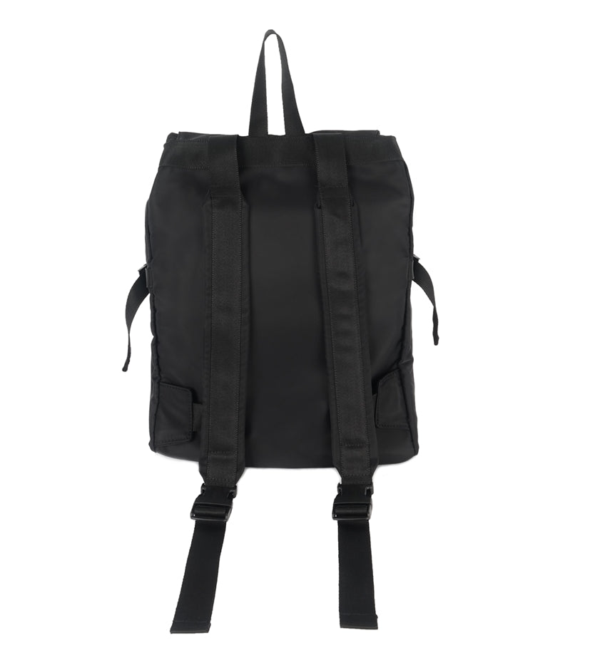 ドルム (Do'LM) Strap Silver Button Backpack