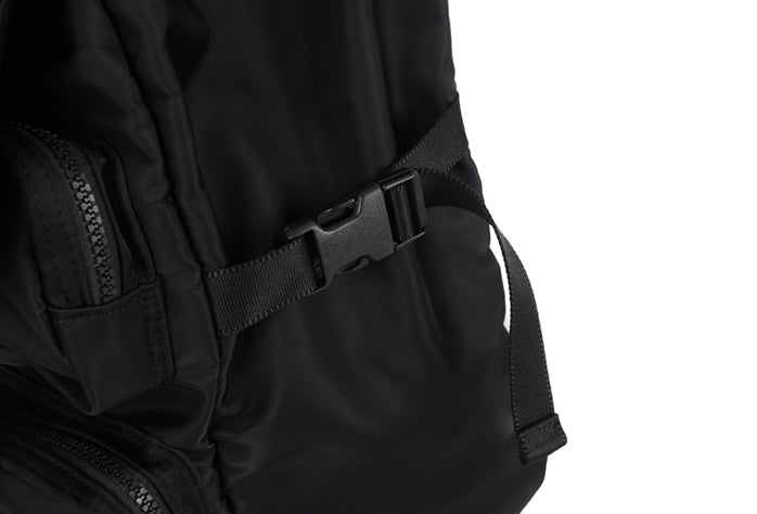 ドルム (Do'LM) Strap Silver Button Backpack