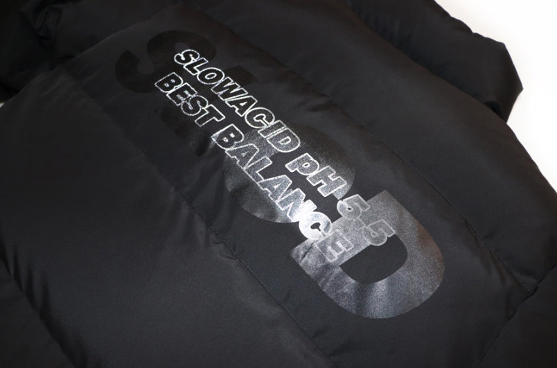 スローアシッド(SLOW ACID)   Scotch Line Logo Down Jumper (BLACK)