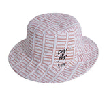 ベドインベド(BADINBAD) Tabs Logo bucket hat_White