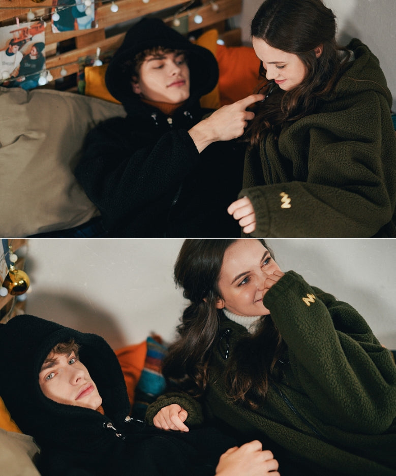 ダブルユーブイプロジェクト(WV PROJECT) FUNNY BOUNCLE HOOD ZIP-UP BLACK SYHD7340