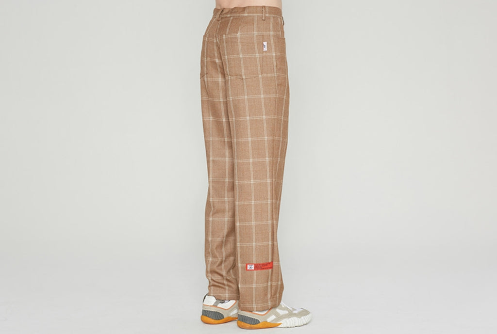 ベドインベド(BADINBAD) POINT LOGO CHECK SLACKS_BROWN
