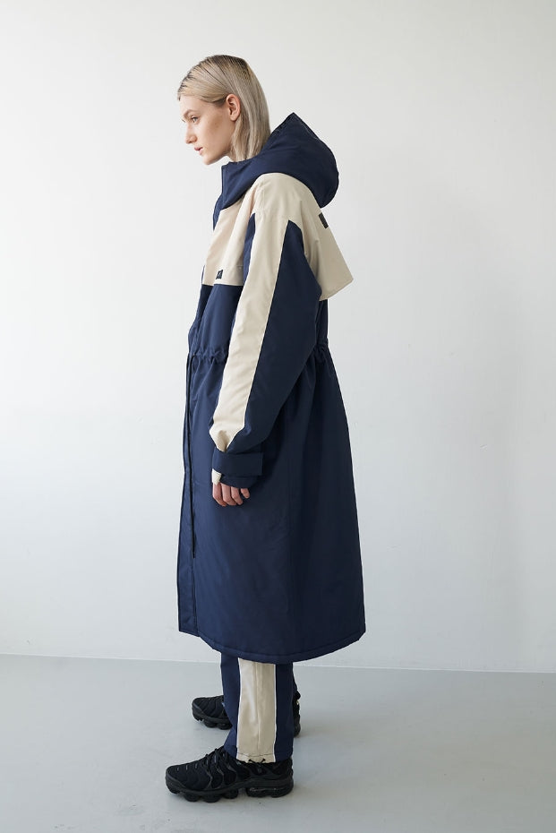 オーワイ(OY) LOGO BLOCK LONG PARKA-NAVY