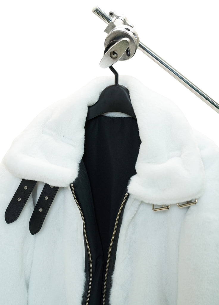 オーワイ(OY) LOGO FUR JACKET - WHITE