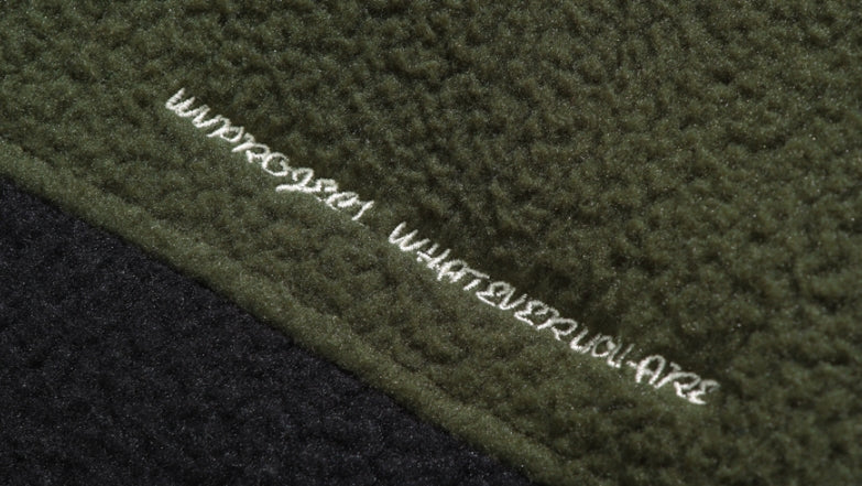 ダブルユーブイプロジェクト(WV PROJECT) BEBELINE BOUCLE ZIPUP KHAKI MJOT7352