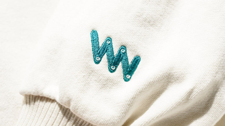 ダブルユーブイプロジェクト(WV PROJECT)  CASSETTE SWEAT SHIRTS CREAM SYMT7364