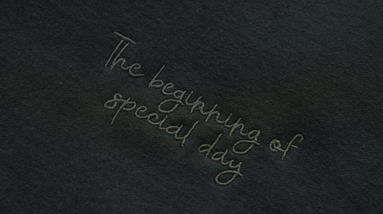 ダブルユーブイプロジェクト(WV PROJECT)  NEW BOND SWEATSHIRT BLACK SYMT7365