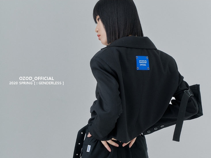 オージーオーディー(OZOD) CROP BLAZER_black