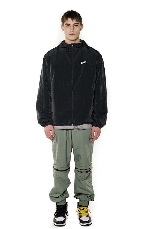 MMIC(エムエムアイシー) ESSENTIAL WINDBREAKER