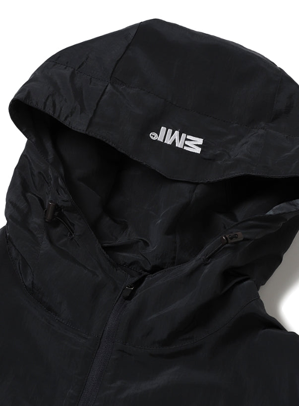 MMIC(エムエムアイシー) ESSENTIAL WINDBREAKER