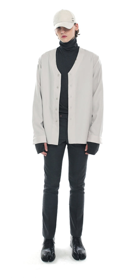 SSY(エスエスワイ)  v-neck iron tip shirt ivory