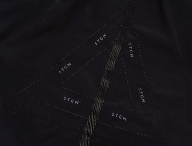 STIGMA(スティグマ)  TRIANGLE OVERSIZED FISHTAIL PARKA BLACK